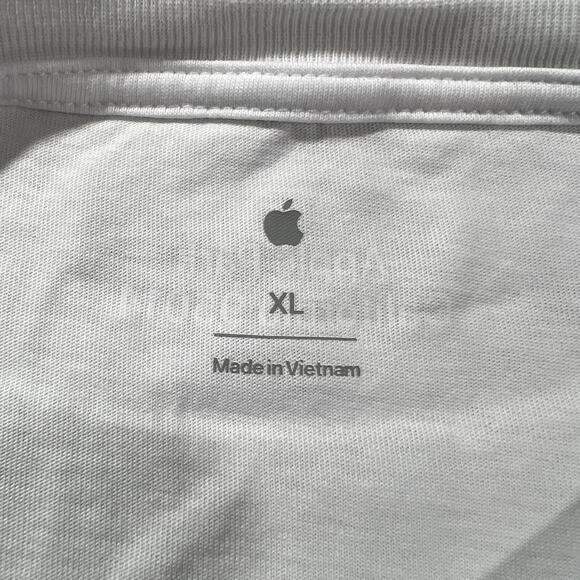 Apple Park Tee White Minimalist Ring Logo XL - Picture 4 of 7